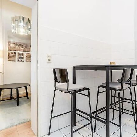 Newly Furnished Apartment For Up To 6 People Berlin Exterior foto